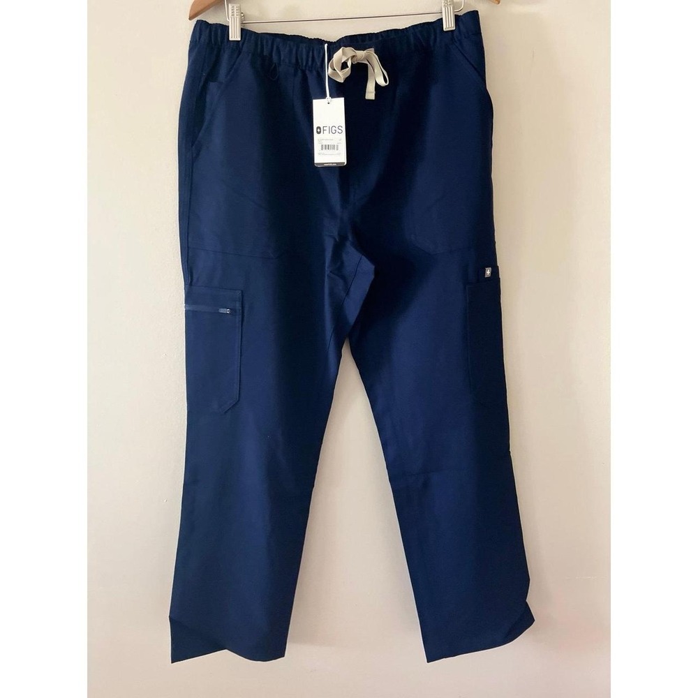 FIGS Men's Cairo Cargo Scrub Pants Navy Large NWT